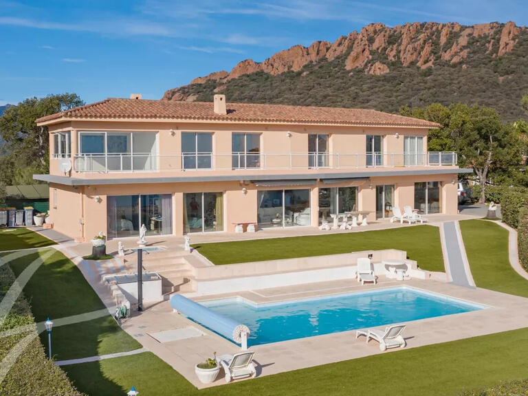 Villa agay - 5 bedrooms - 240m²