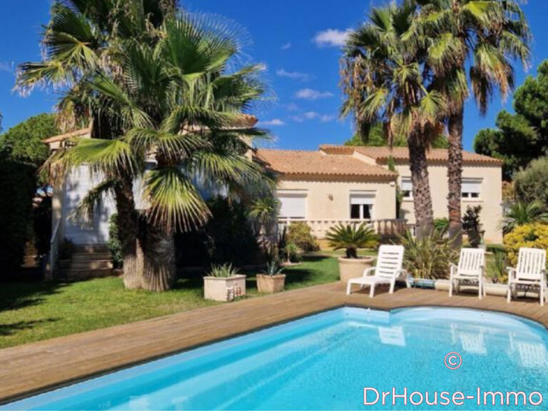 Villa Agde - 5 bedrooms - 202m²