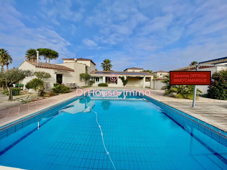 Villa Aigues-Mortes - 6 bedrooms - 300m²