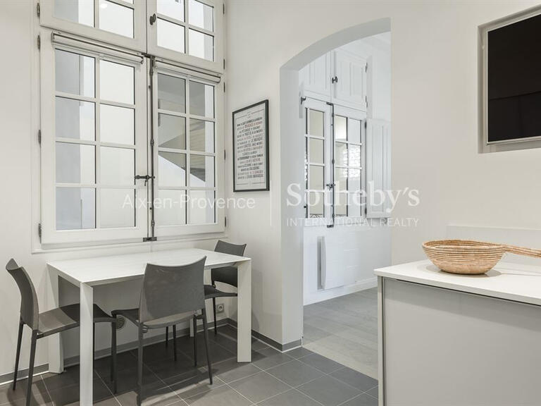 Apartment Aix-en-Provence - 1 bedroom - 87m²