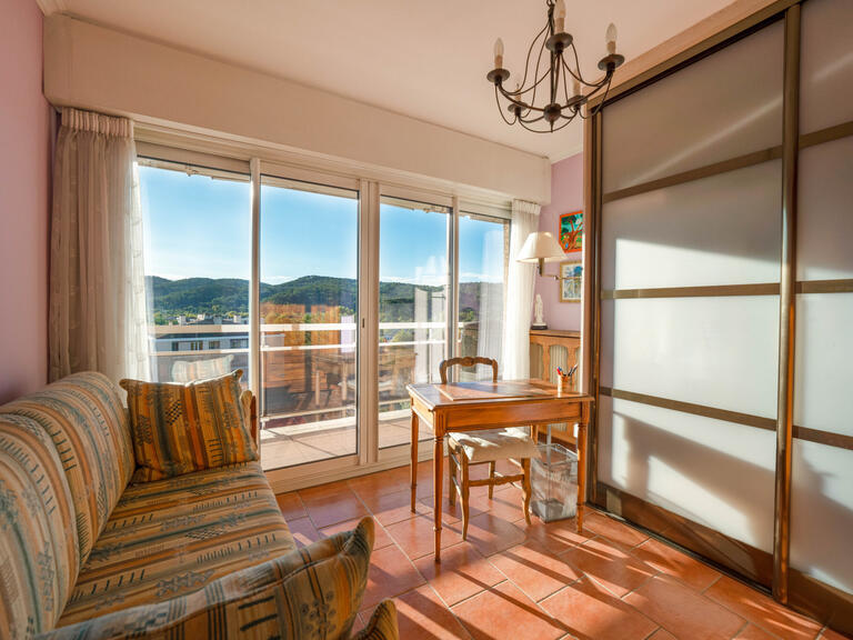 Apartment Aix-en-Provence - 3 bedrooms - 96m²