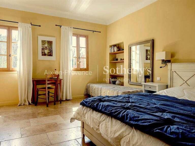 House Aix-en-Provence - 5 bedrooms - 300m²