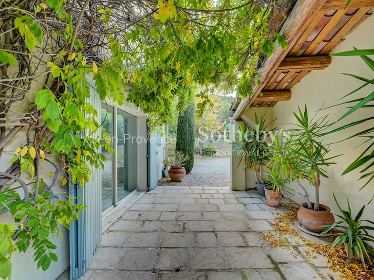 House Aix-en-Provence - 5 bedrooms - 232m²