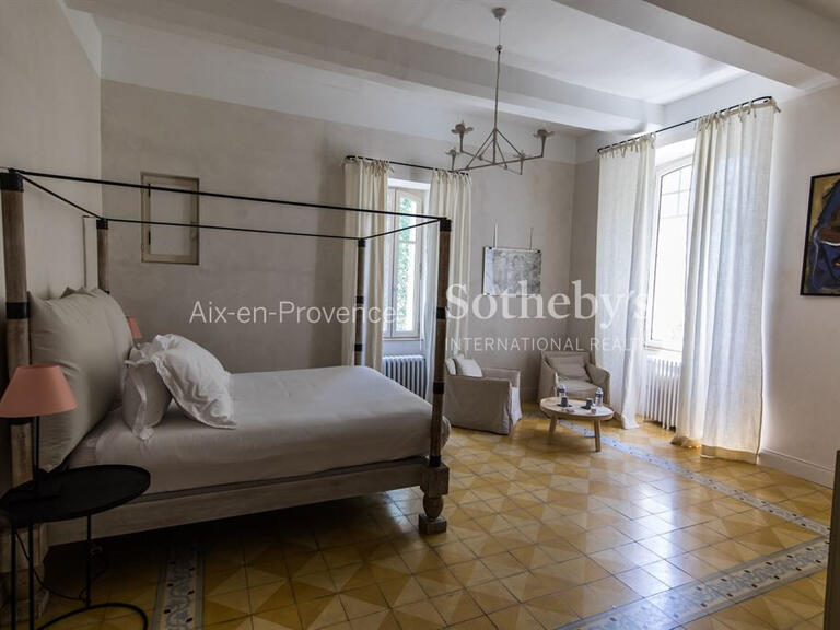 Maison Aix-en-Provence - 6 chambres - 340m²