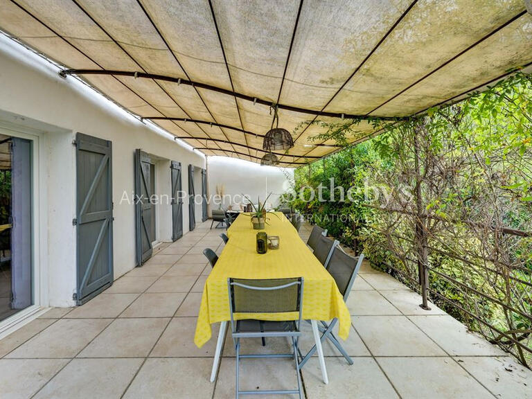 Maison Aix-en-Provence - 5 chambres - 180m²