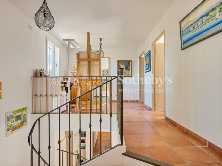 House Aix-en-Provence - 4 bedrooms - 210m²