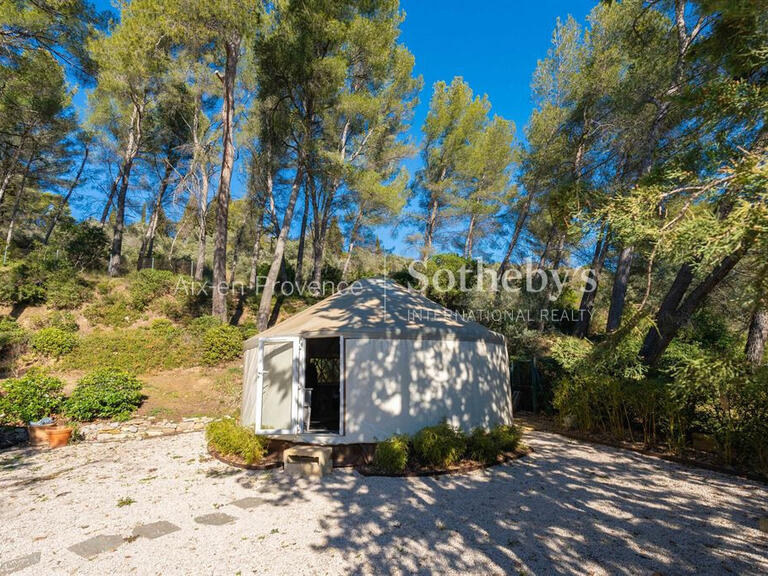 Maison Aix-en-Provence - 4 chambres - 215m²