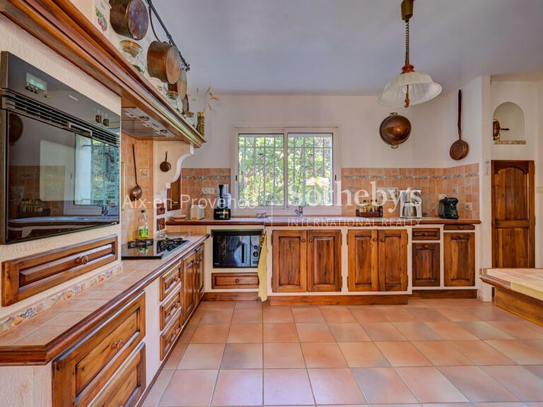 Propriété Aix-en-Provence - 5 chambres - 250m²