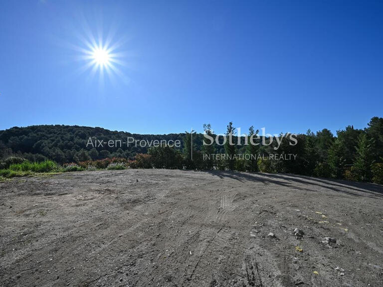 Sale Land Aix-en-Provence