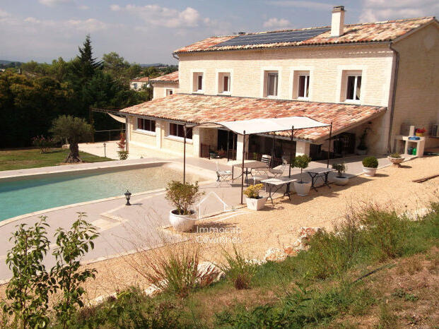 Villa Alès - 3 bedrooms - 270m²