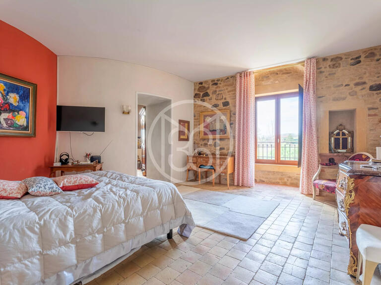 Castle Alix - 6 bedrooms - 365m²