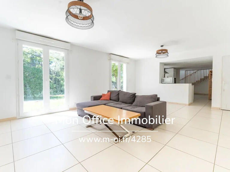 House Allauch - 3 bedrooms - 115m²