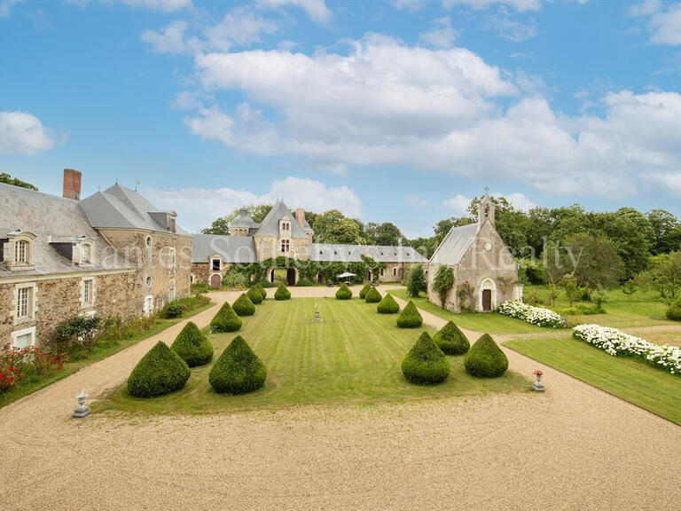 Château Angers - 14 chambres - 1130m²