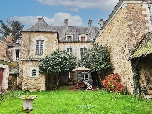 Château Angers - 7 chambres - 560m²