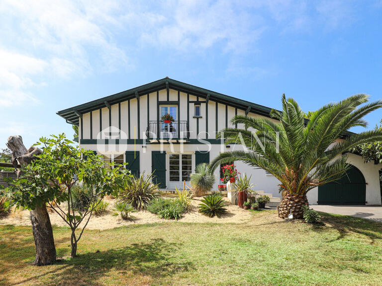 House Anglet - 4 bedrooms - 248m²