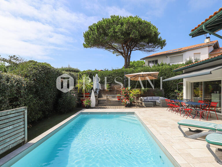 Maison Anglet - 4 chambres - 248m²