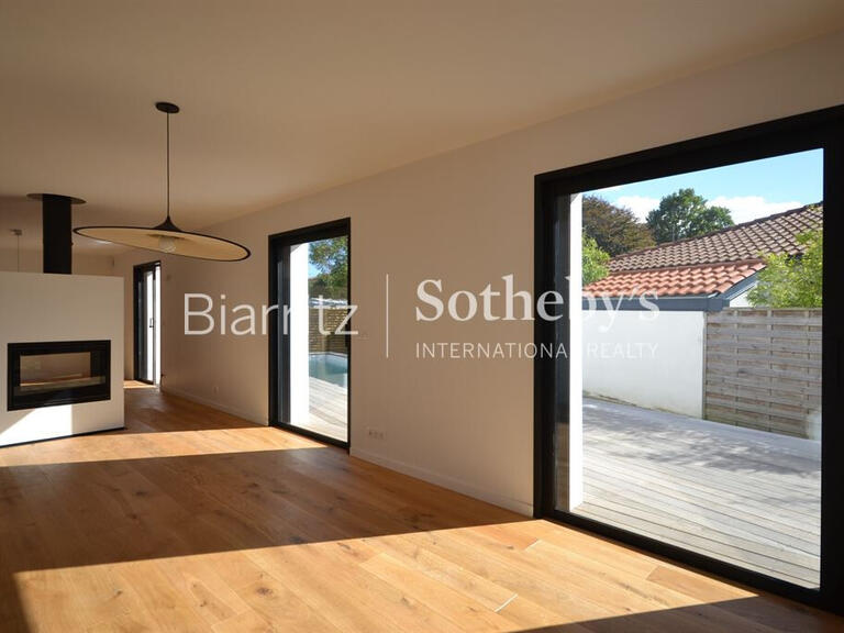 Maison Anglet - 5 chambres - 200m²