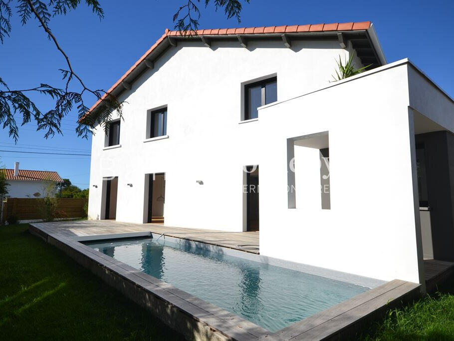 House Anglet