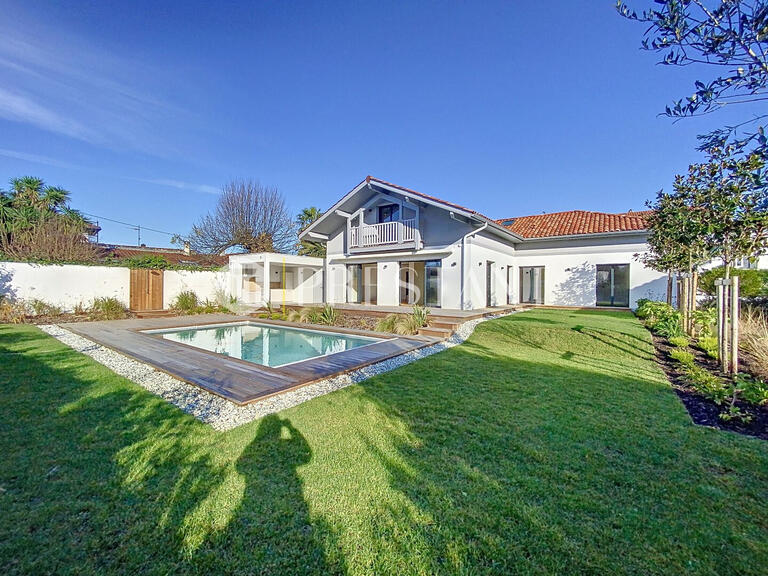 Maison Anglet - 4 chambres - 202m²