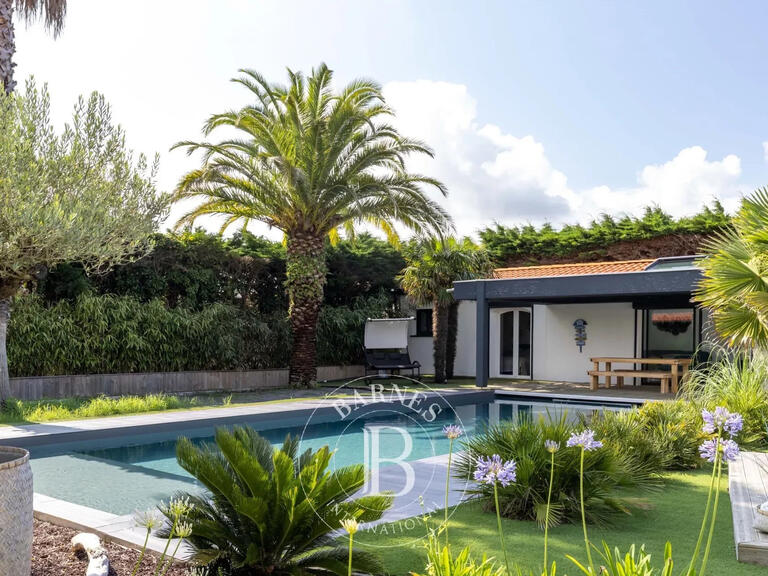 Maison Anglet - 5 chambres - 570m²