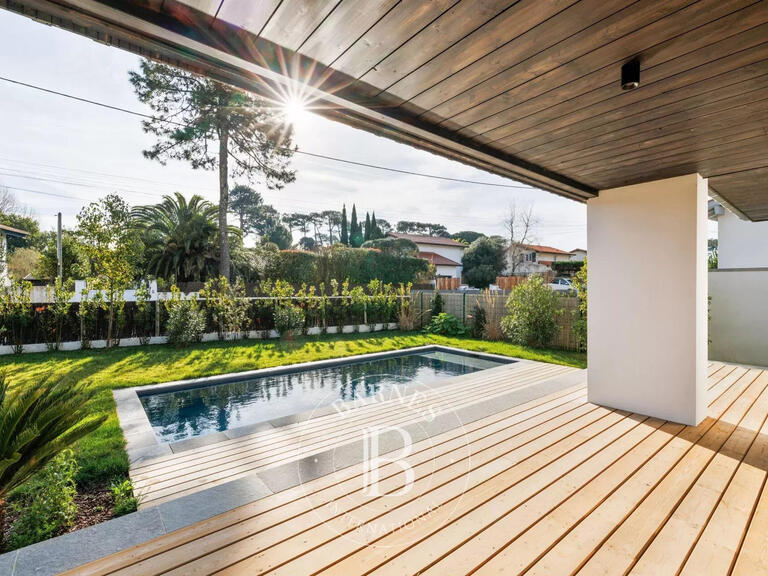 Maison Anglet - 4 chambres - 210m²