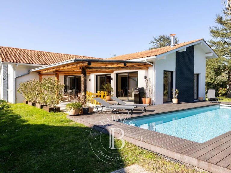 Maison Anglet - 4 chambres - 208m²