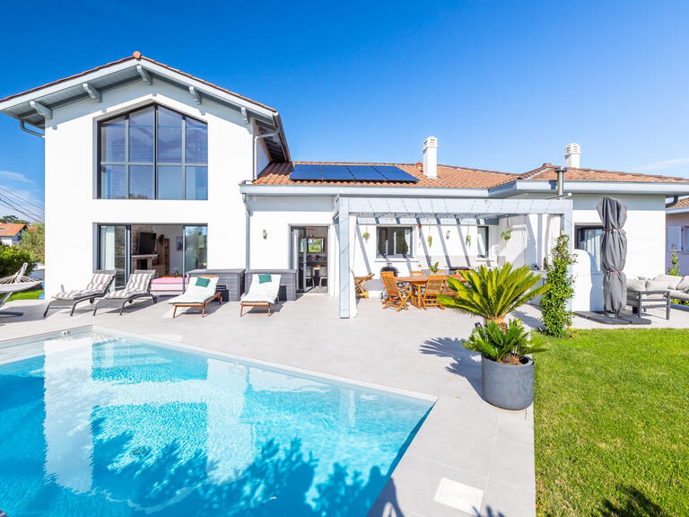 Maison Anglet - 5 chambres - 234m²