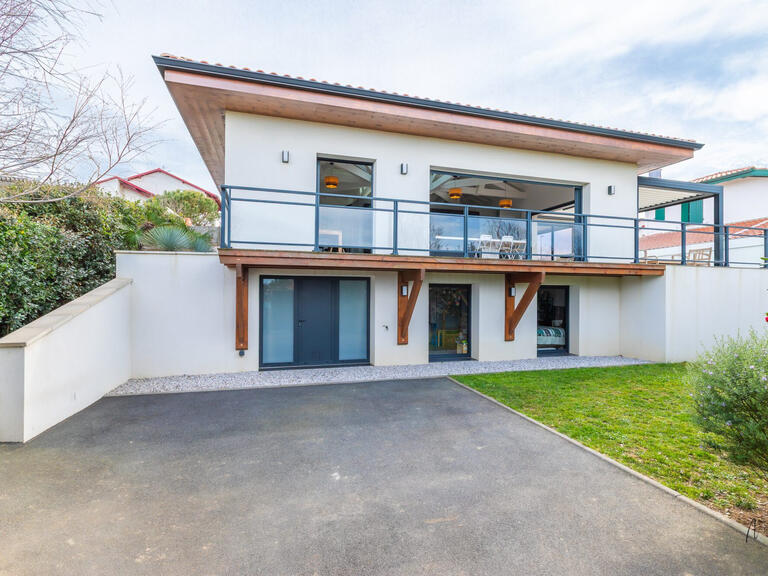 Maison Anglet - 4 chambres - 143m²