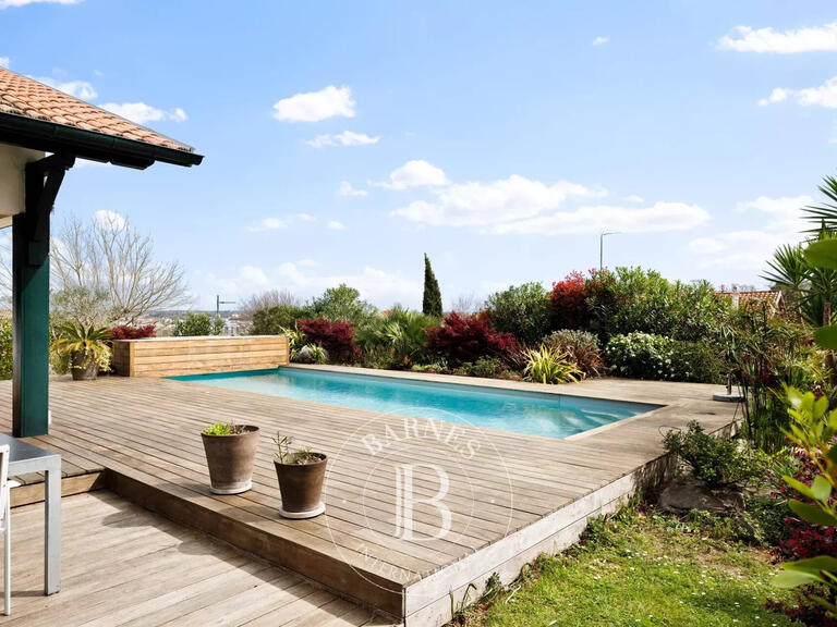 Maison Anglet - 6 chambres - 283m²