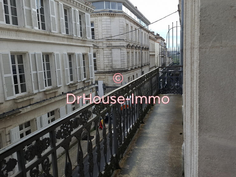 Mansion Angoulême - 8 bedrooms - 356m²