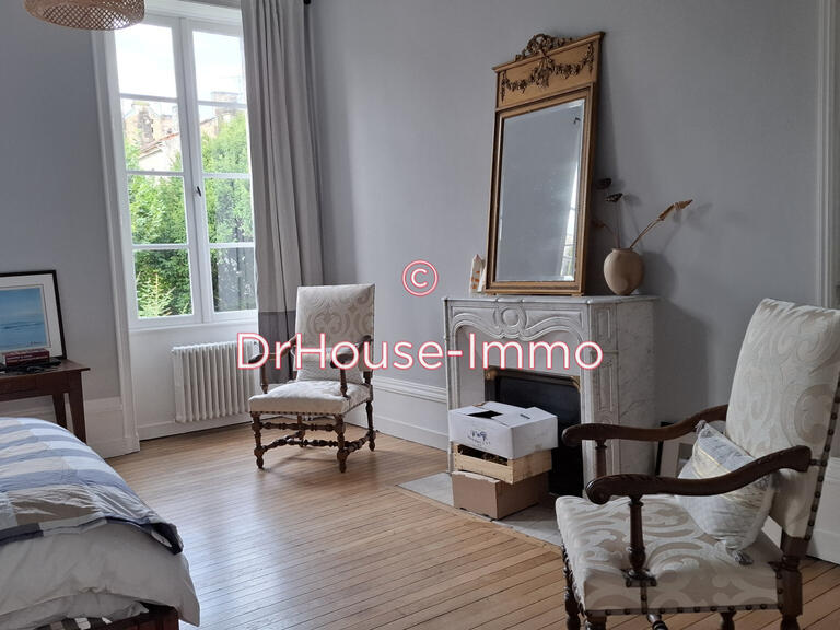 Mansion Angoulême - 8 bedrooms - 356m²