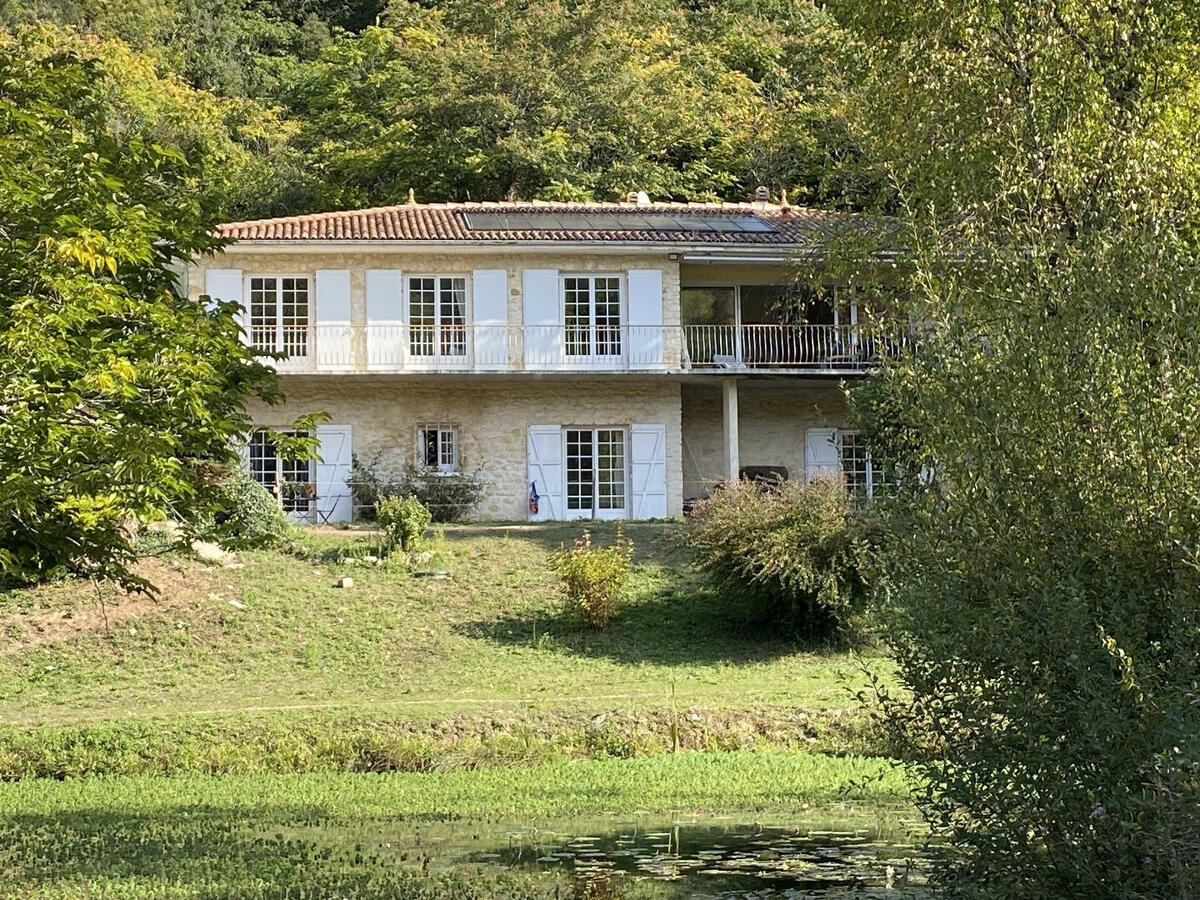 House Angoulême