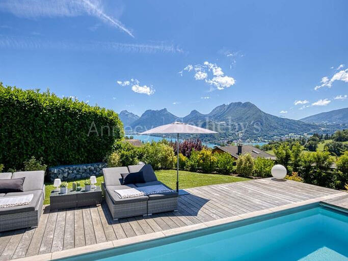 Maison Annecy - 4 chambres - 383m²