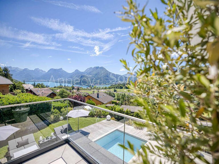 Maison Annecy - 4 chambres - 383m²