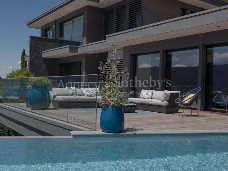 House Annecy - 5 bedrooms - 307m²