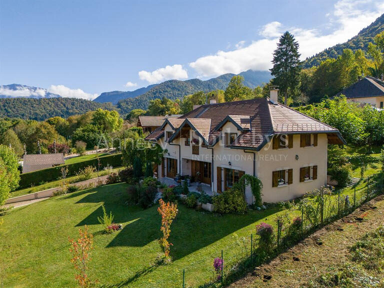 Maison Annecy - 5 chambres - 338m²