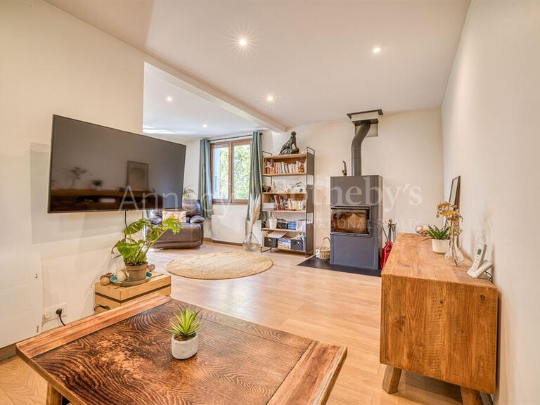 Maison Annecy - 4 chambres - 258m²