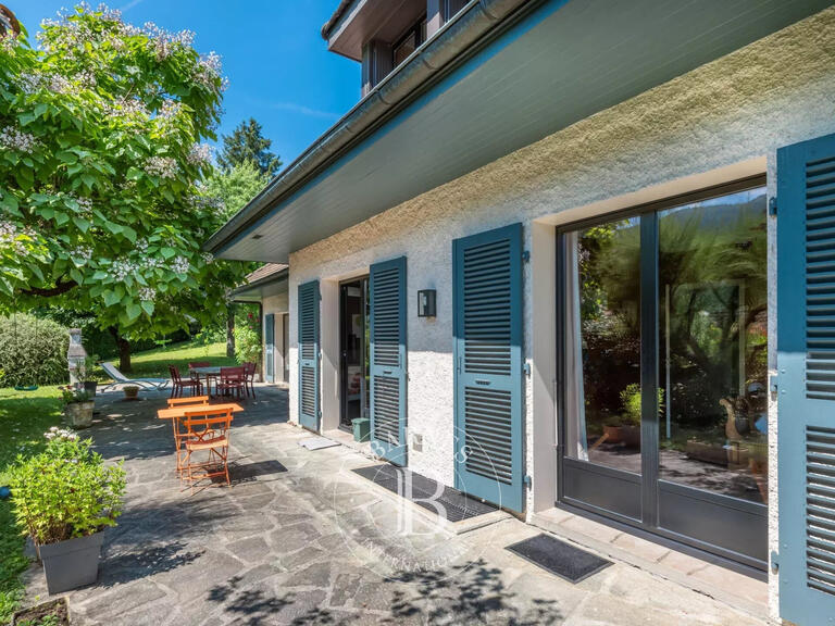 House Annecy - 6 bedrooms - 227m²