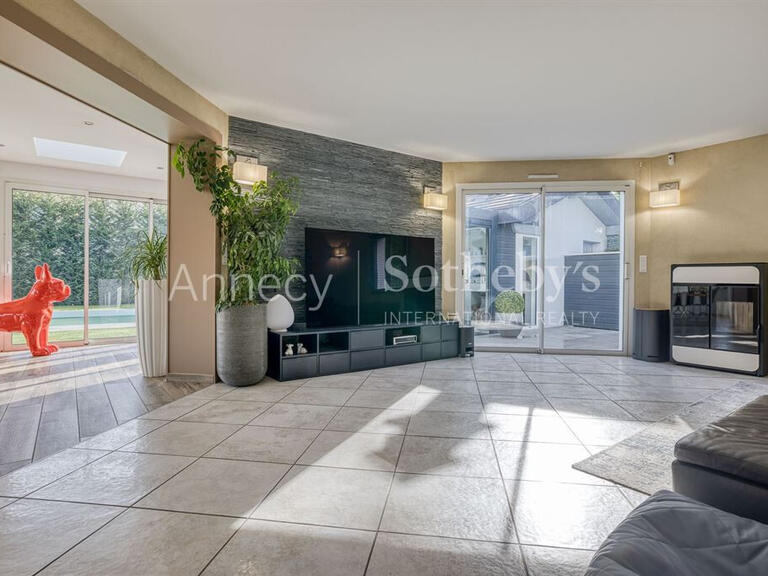 Maison Annecy - 4 chambres - 255m²