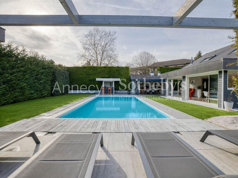 Maison Annecy - 4 chambres - 255m²