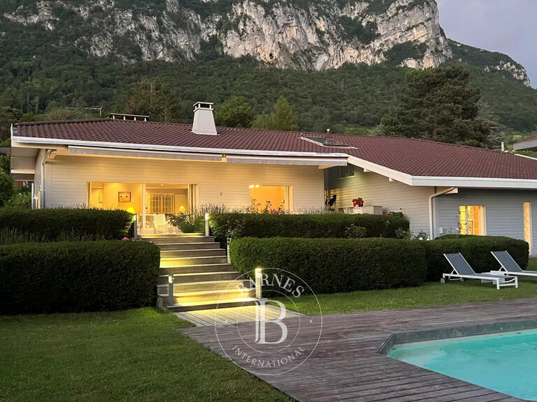 Villa Annecy - 5 bedrooms - 450m²