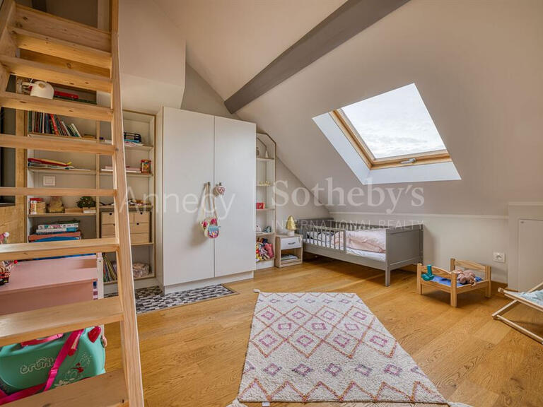 Maison Annecy-le-Vieux - 4 chambres - 200m²