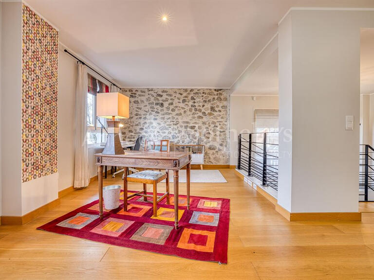 Maison Annecy-le-Vieux - 4 chambres - 200m²