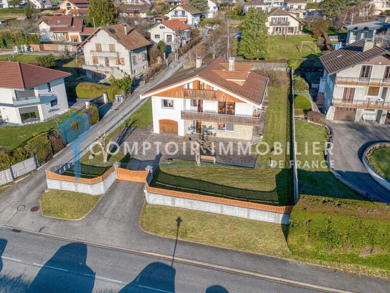 Maison Annecy-le-Vieux - 6 chambres - 268m²