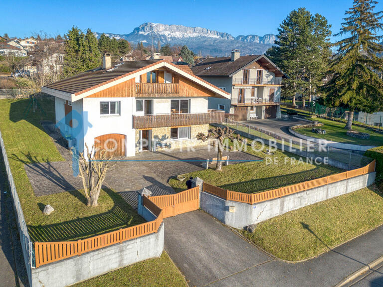 Maison Annecy-le-Vieux - 6 chambres - 268m²