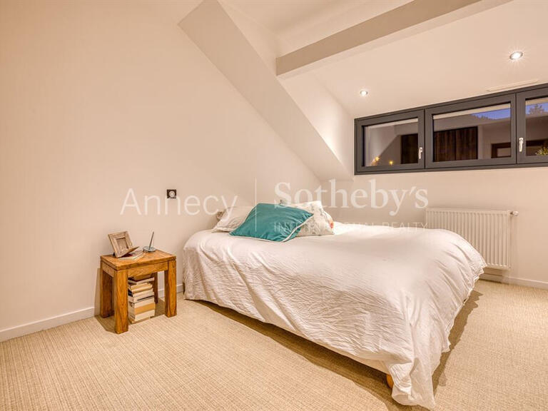 Maison Annecy-le-Vieux - 5 chambres - 311m²