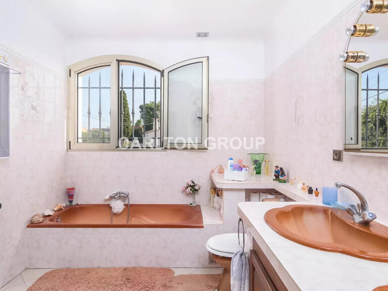 Maison avec Vue mer Antibes - 5 chambres - 285m²