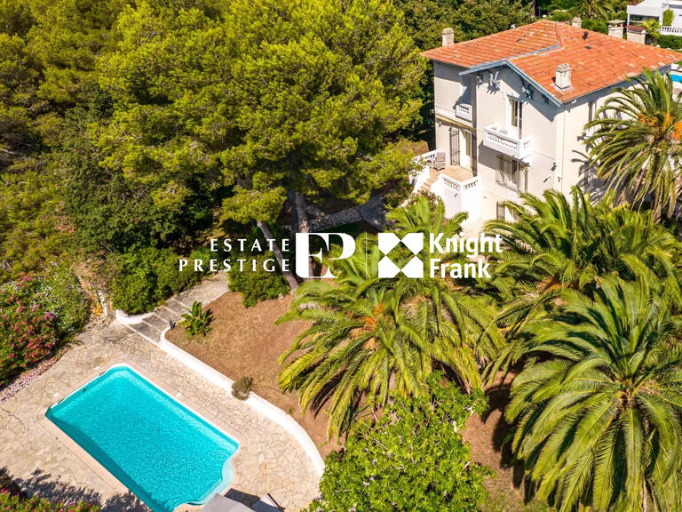 Villa Antibes - 6 bedrooms - 247m²