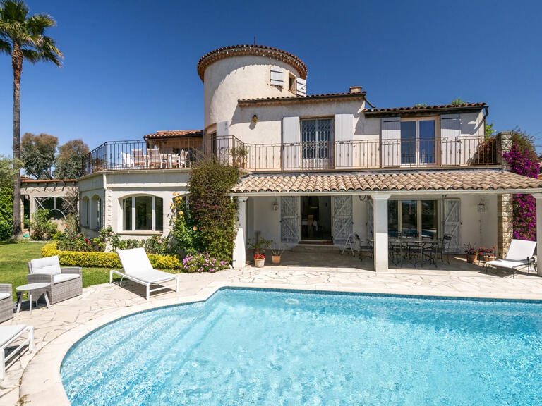 Villa Antibes - 5 bedrooms - 207m²