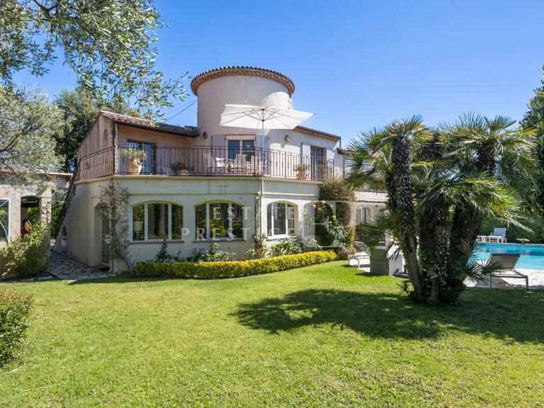 Villa Antibes - 5 bedrooms - 207m²